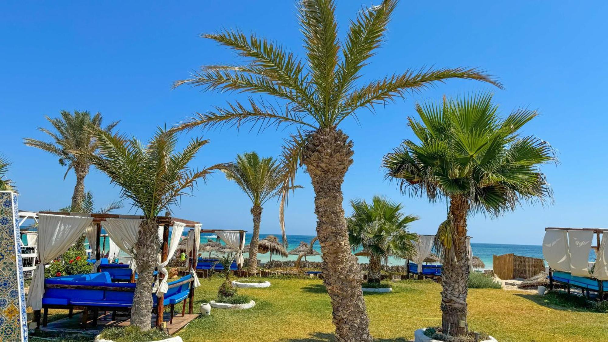 Hotel De Charme Et Dar El Bhar Mezraia