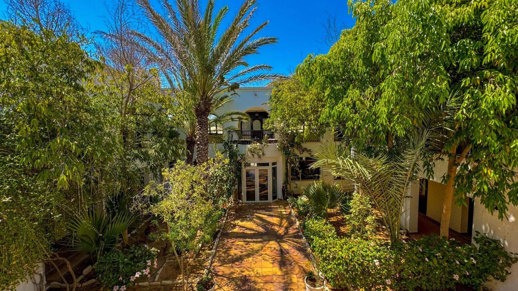 Hotel De Charme Et Dar El Bhar Mezraia